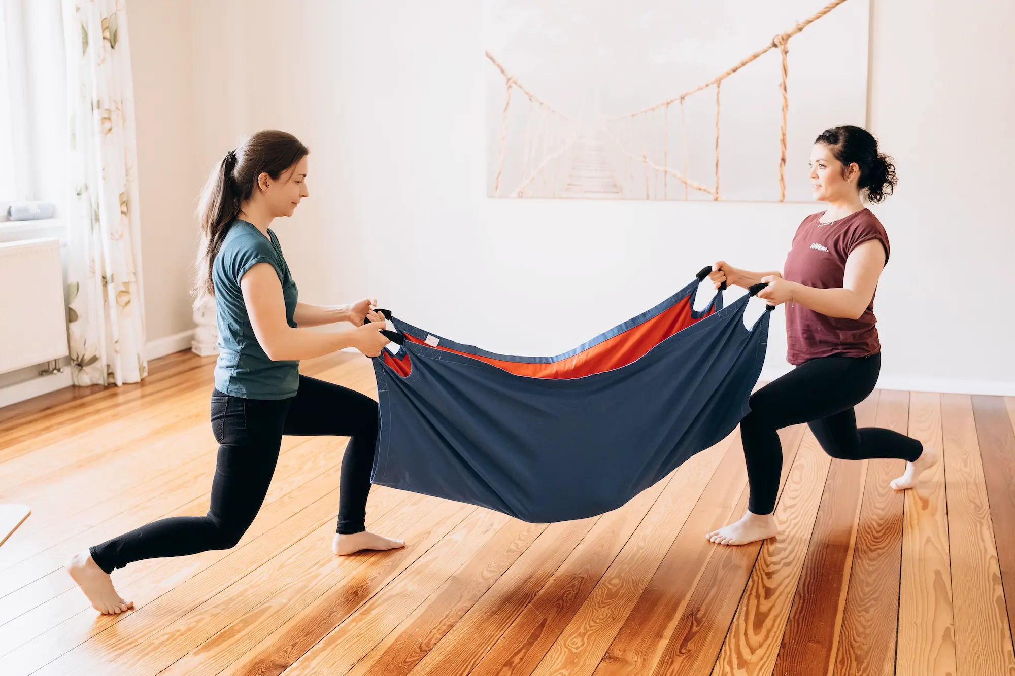 Tessa mit einer Kundin beim FitDankBaby Kurs